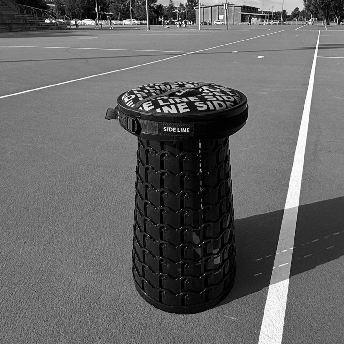(PRE-ORDER) SIDELINE XL – Swivel Cushion Sports Stool (400kg Rated)